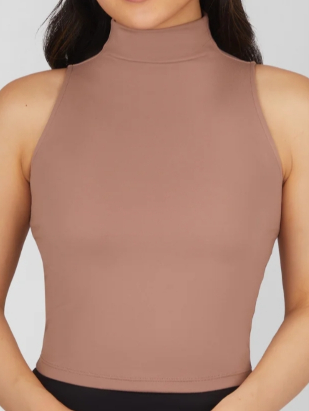 NWT Yogalicious medium mock neck tank